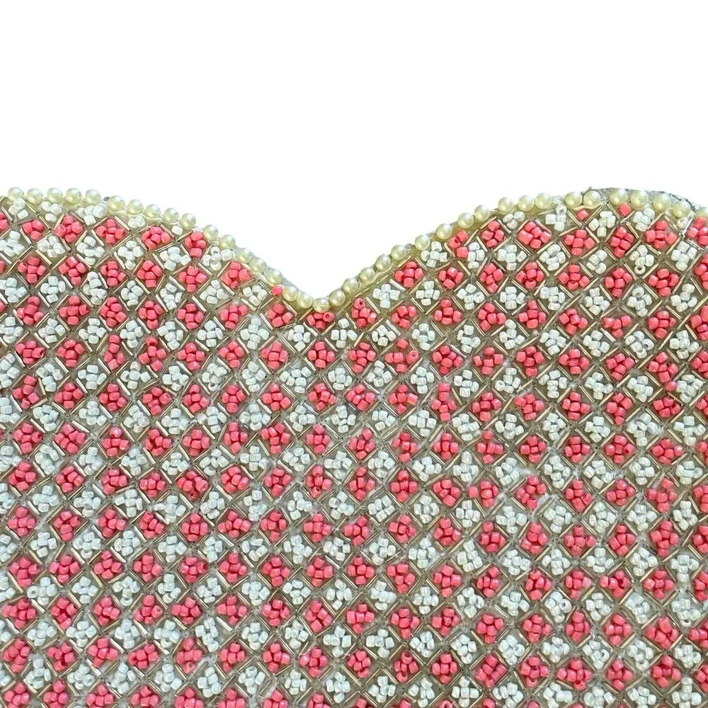 Cupcakes and Cashmere Beaded Heart Shaped Placemat Charger Pink White Silver New